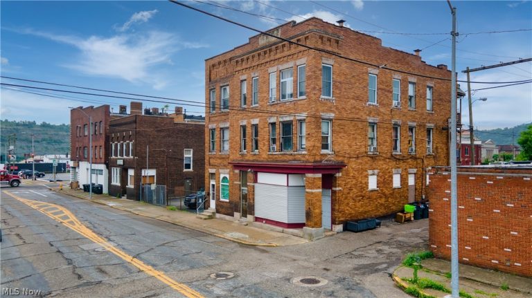 416 Adams Street, Steubenville, OH - Photo 4