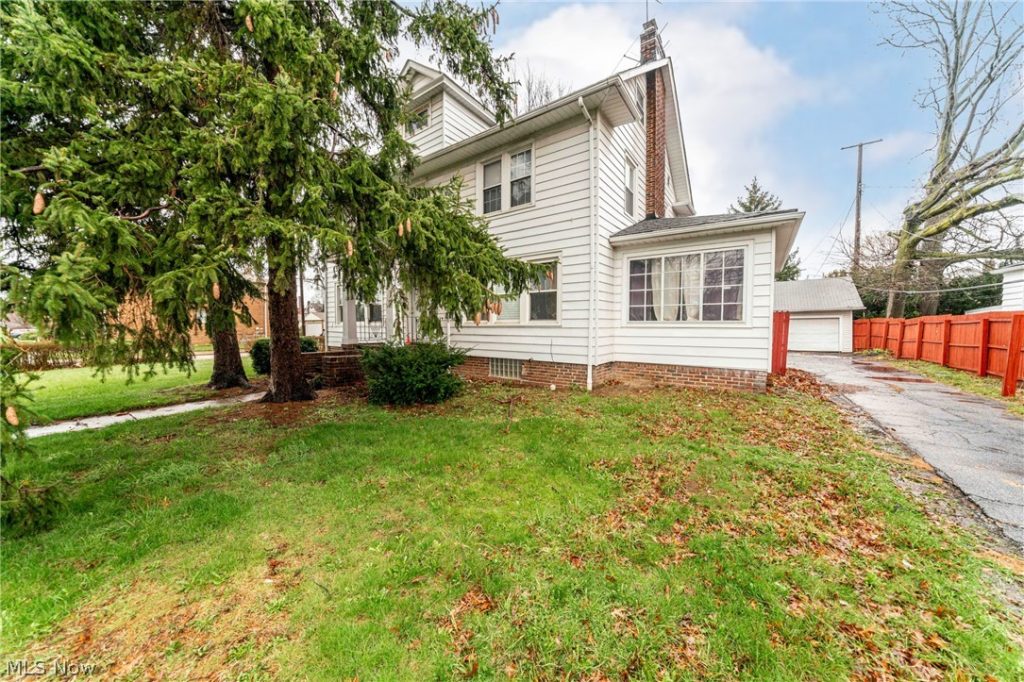 20303 Lake Shore Boulevard, Euclid, OH