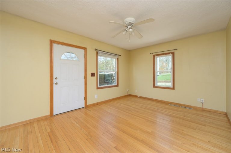 6442 Spring Street, Ravenna, OH - Photo 5