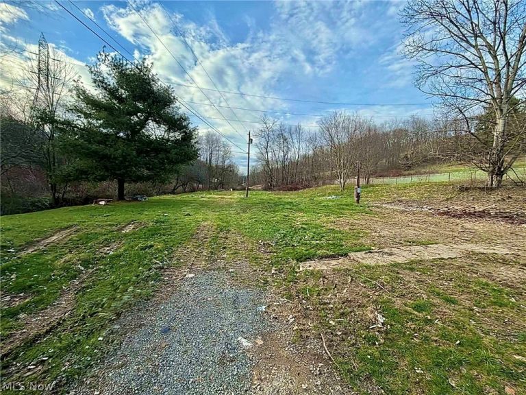 Veterans Boulevard, Chester, WV - Photo 4