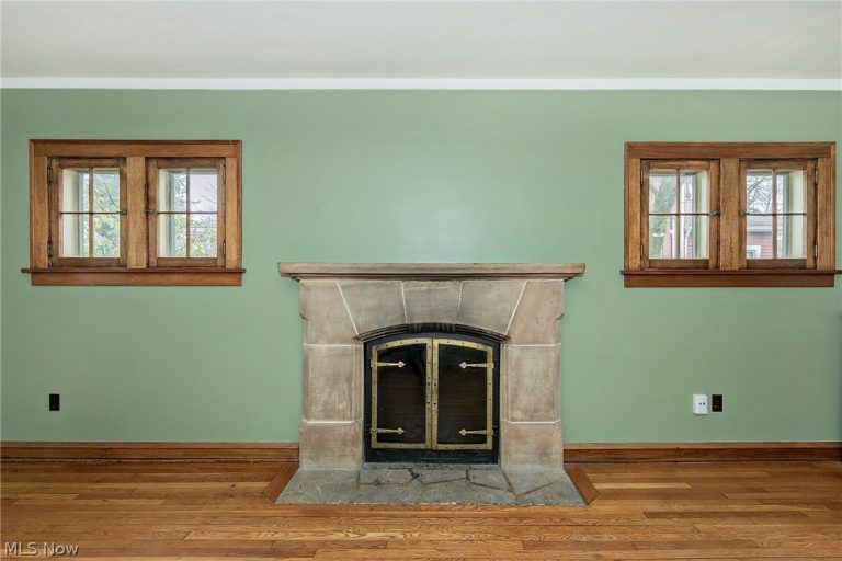 1489 Crest Road, Cleveland Heights, OH - Photo 8