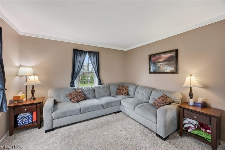 30 Chelmsford Drive, Aurora, OH - Photo 5