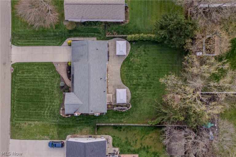 2024 Burlington Road, Akron, OH - Photo 2