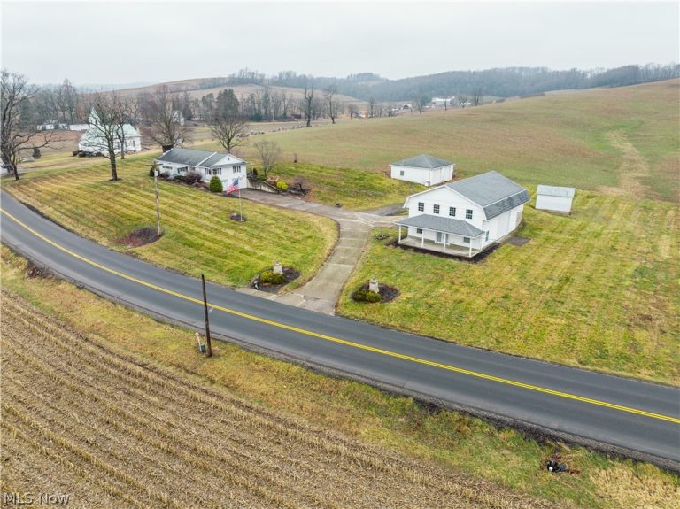 3967 Crooked Run Road, New Philadelphia, OH, 44663