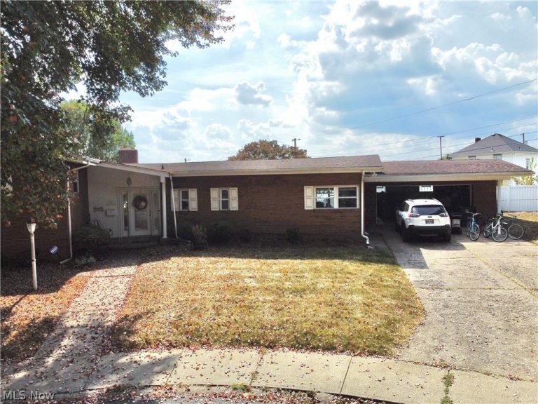 1810 Hamilton Place, Steubenville, OH - Photo 3