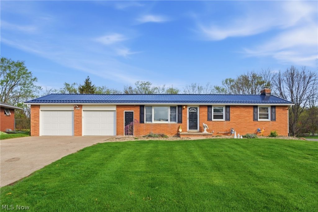 13073 Cloverleaf Street, Massillon, OH