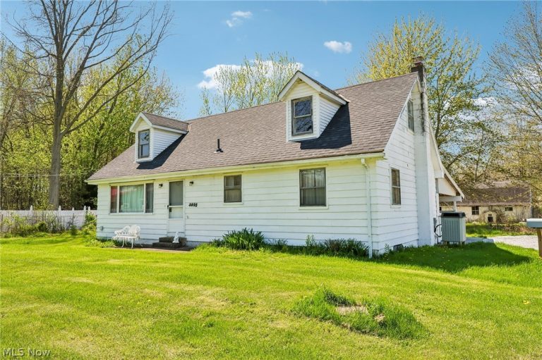 3855,3871 Broadway, Geneva, OH - Photo 2
