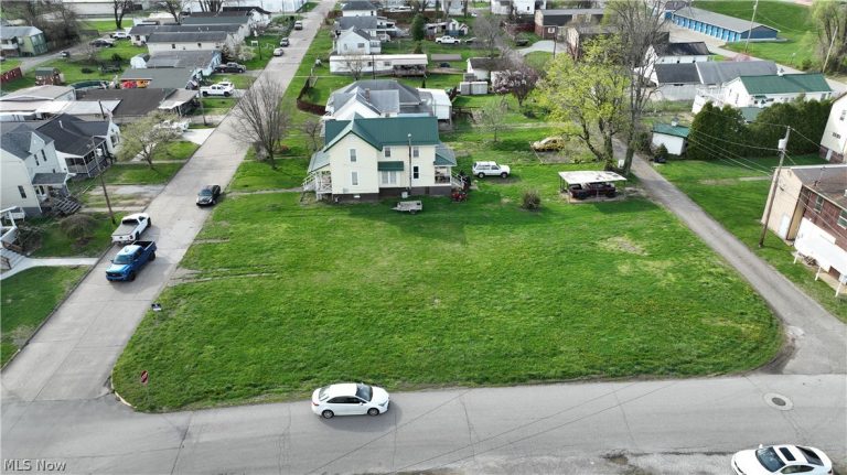 627 33rd Street, Parkersburg, WV - Photo 6