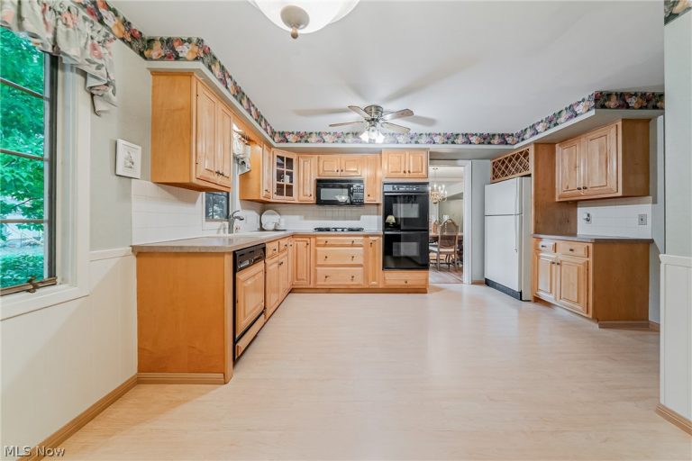 4781 Dorshwood Road, South Euclid, OH - Photo 5