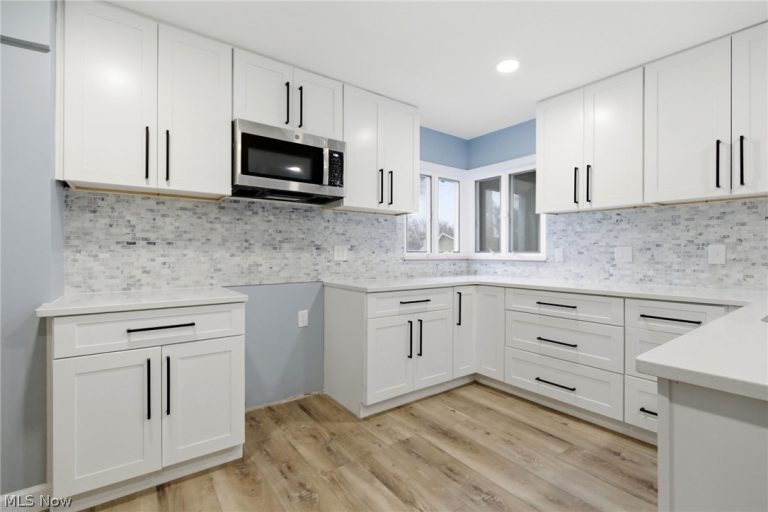 295 276th Street, Euclid, OH - Photo 8