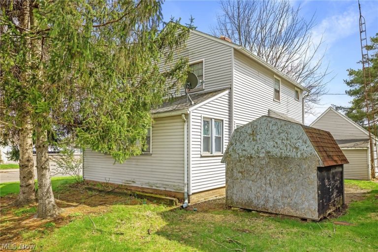 1521 Maryland Avenue, Canton, OH - Photo 3