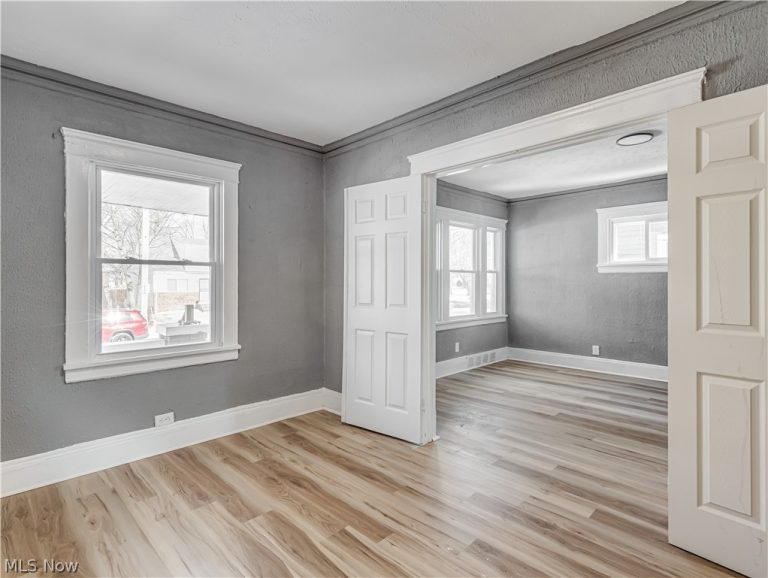 12516 Griffing Avenue, Cleveland, OH - Photo 8