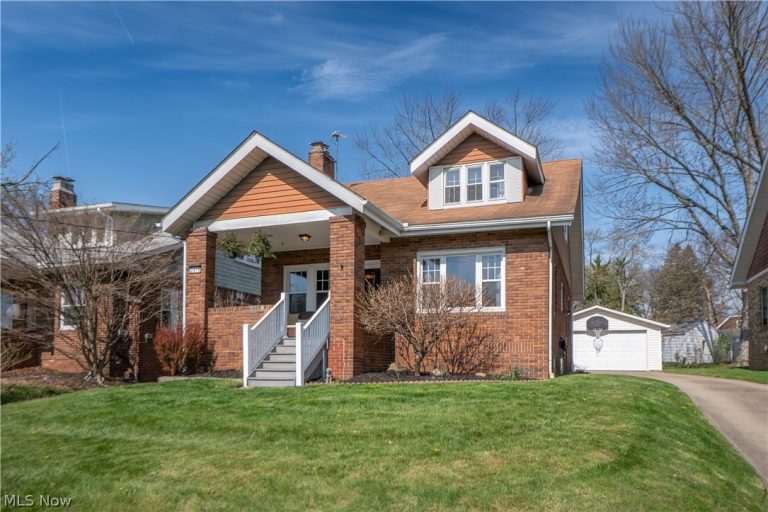 2416 4th Street, Cuyahoga Falls, OH, 44221