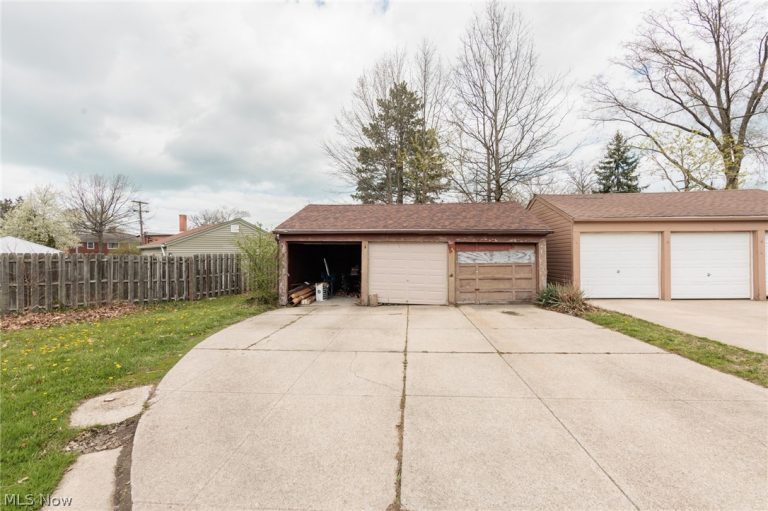 3155 Rocky River Drive, Cleveland, OH - Photo 6