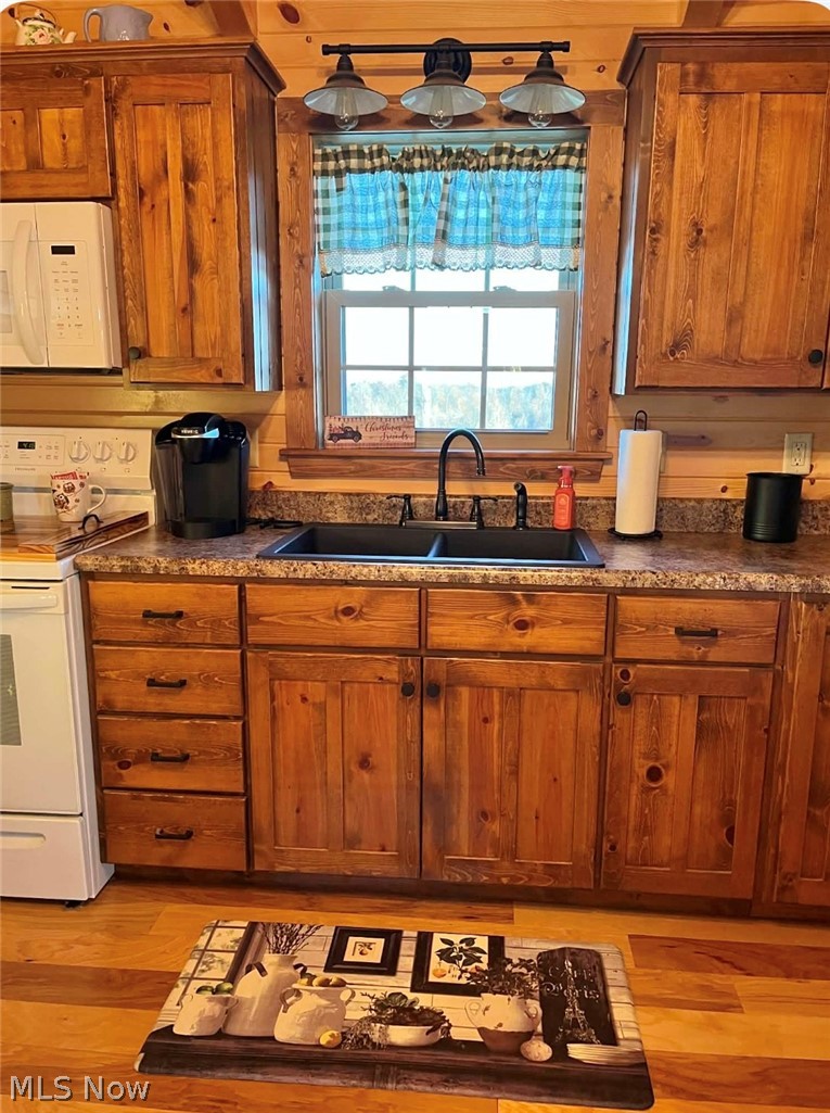 1320 Reynolds Road, Mcconnelsville, OH - Photo 3