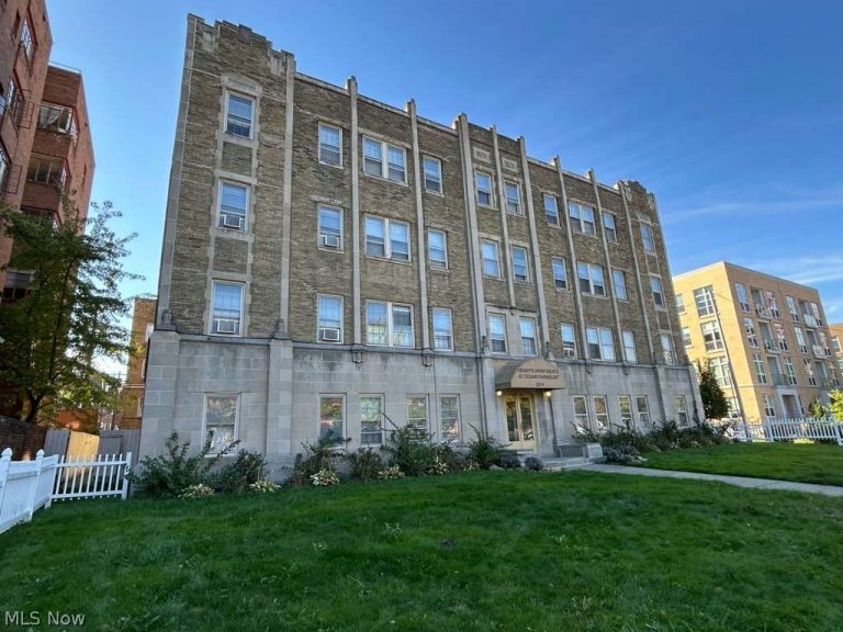 2374 Euclid Heights Boulevard, Cleveland, OH, 44106
