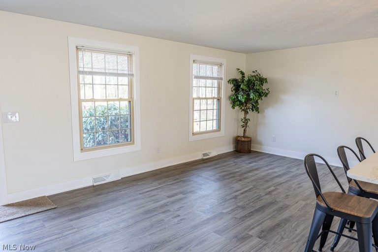 1224 Grassmere Street, North Canton, OH - Photo 8