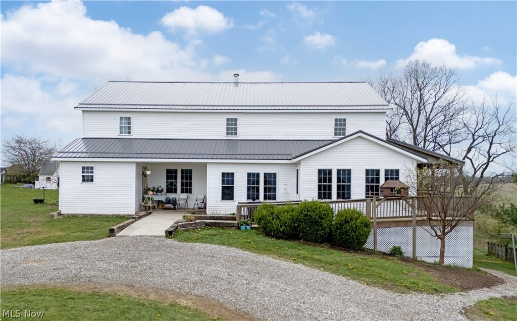 14072 Baddow Pass Road, Brinkhaven, OH