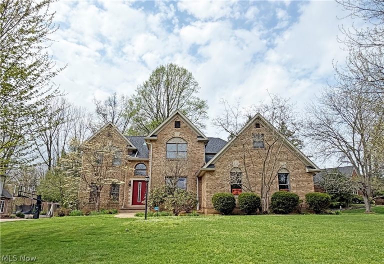 2683 Radford Street, North Canton, OH - Photo 3