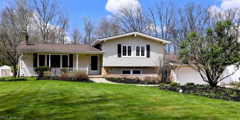 381 Hickory Hill Road, Chagrin Falls, OH, 44022