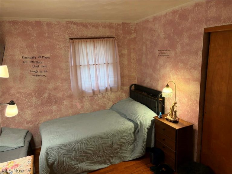 810 Woodale Drive, Bucyrus, OH - Photo 4