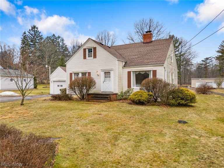 9482 Highland Drive, Brecksville, OH - Photo 2