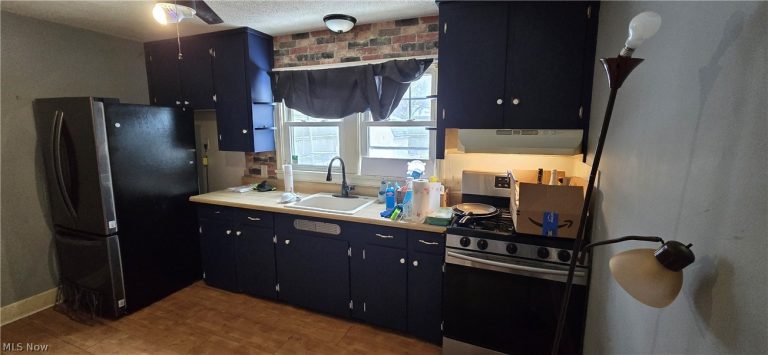 1612 25th Street, Canton, OH - Photo 4