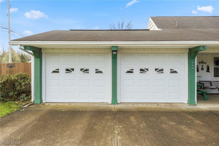 890 Huffman Square, Bolivar, OH - Photo 4