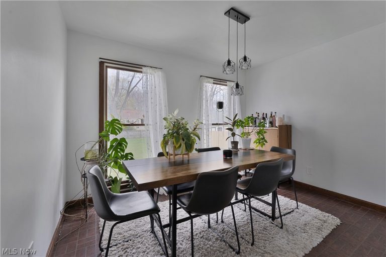 4649 Waseka Lane, Youngstown, OH - Photo 6