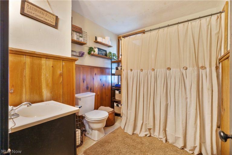 13222 Lexington Avenue, Alliance, OH - Photo 8