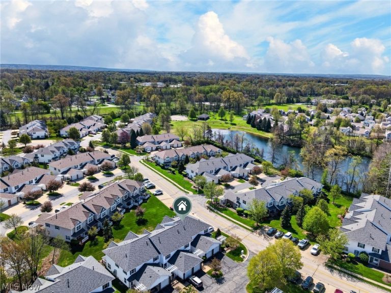 6721 Woodruff Court, Cleveland, OH - Photo 2