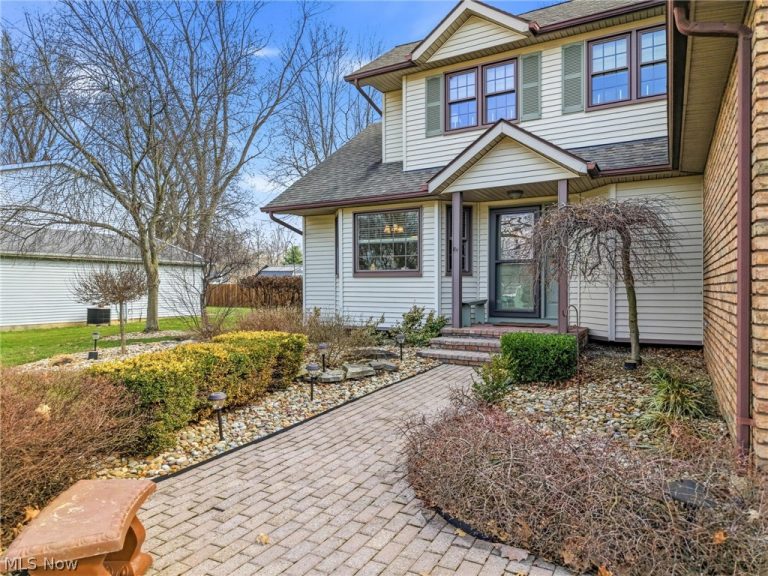 105 Ruth Avenue, Cortland, OH - Photo 5
