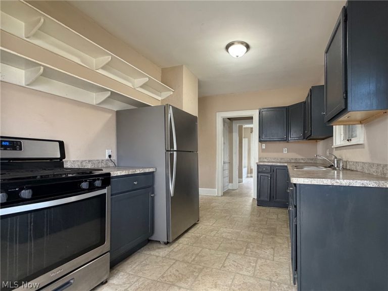 45 Summit Avenue, Niles, OH - Photo 5