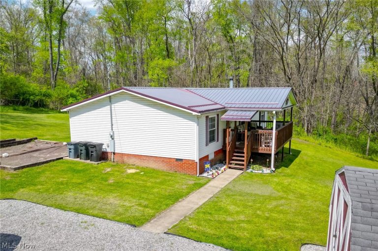 205 Township Road 216, Richmond, OH - Photo 8