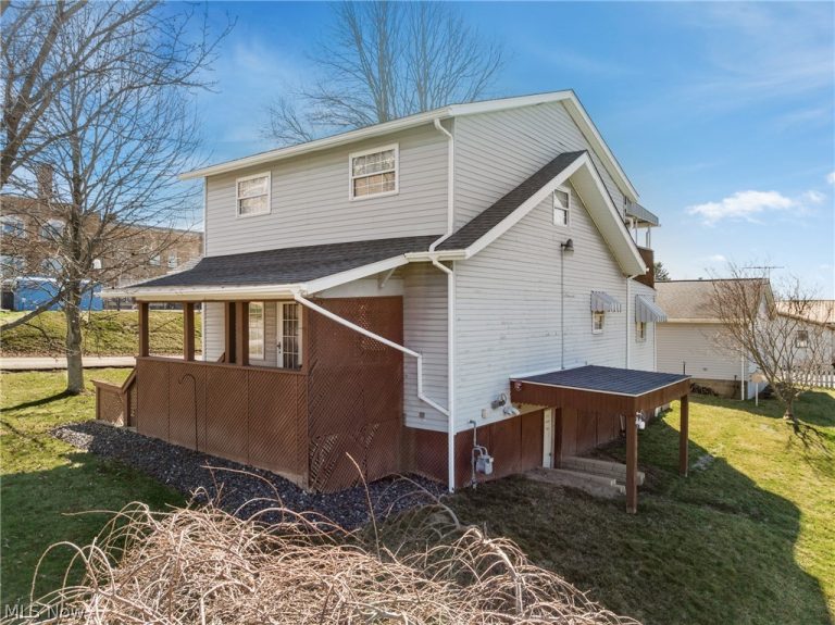 100 Church Street, Wintersville, OH - Photo 2