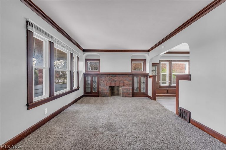 1042 Mozina Drive #1042/DN, Cleveland, OH - Photo 8