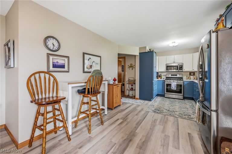 2076 Glenn Drive, Warren, OH - Photo 5