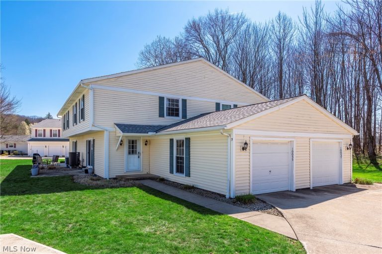 10055 Independence Drive #9B, North Royalton, OH, 44133