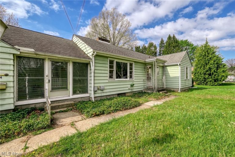 1074 Jessie Avenue, Kent, OH - Photo 2