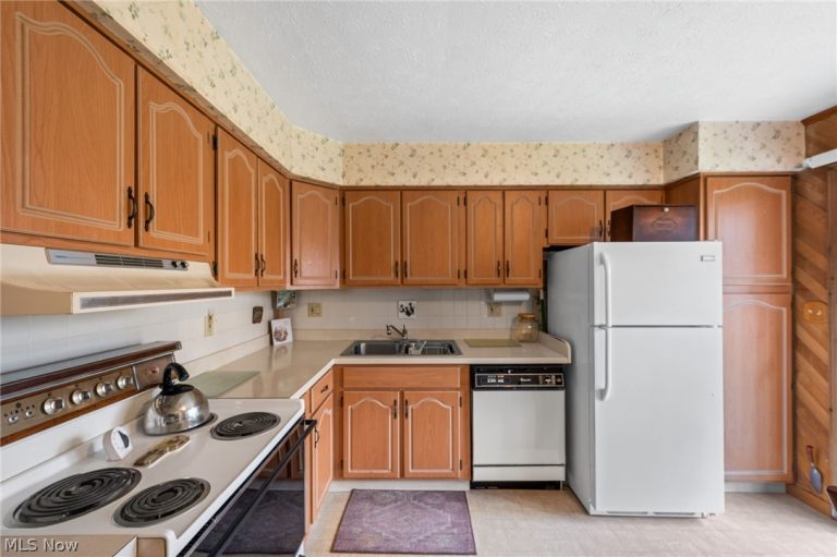 7357 Trailside Drive #C, Northfield, OH - Photo 8