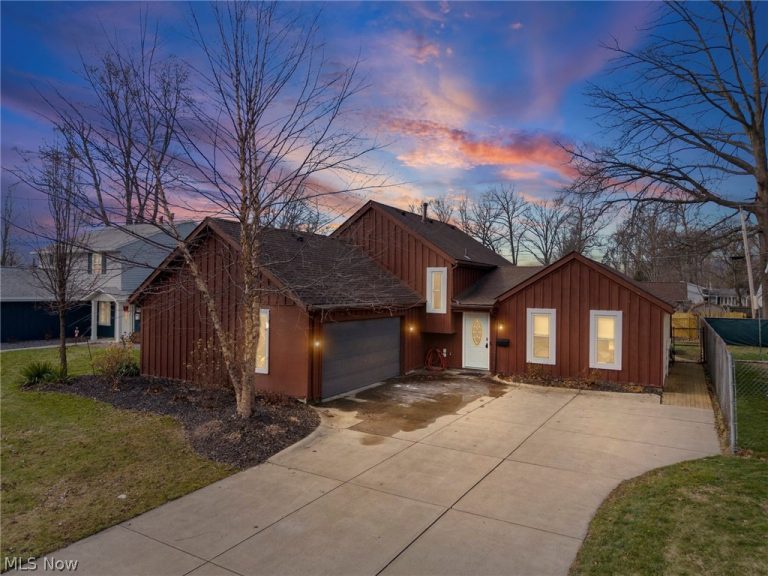 110 Wilshire Court, Elyria, OH, 44035