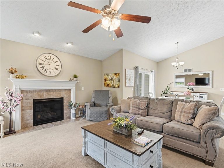 38122 Rocky Run Court, North Ridgeville, OH - Photo 4