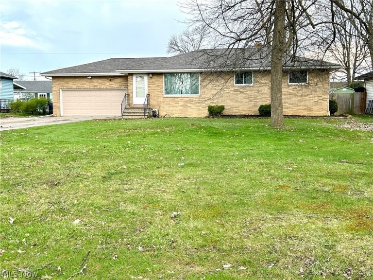 8945 Big Creek Parkway, Strongsville, OH, 44149