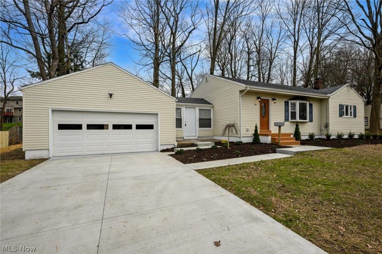 439 Strader Road, Akron, OH - Photo 2