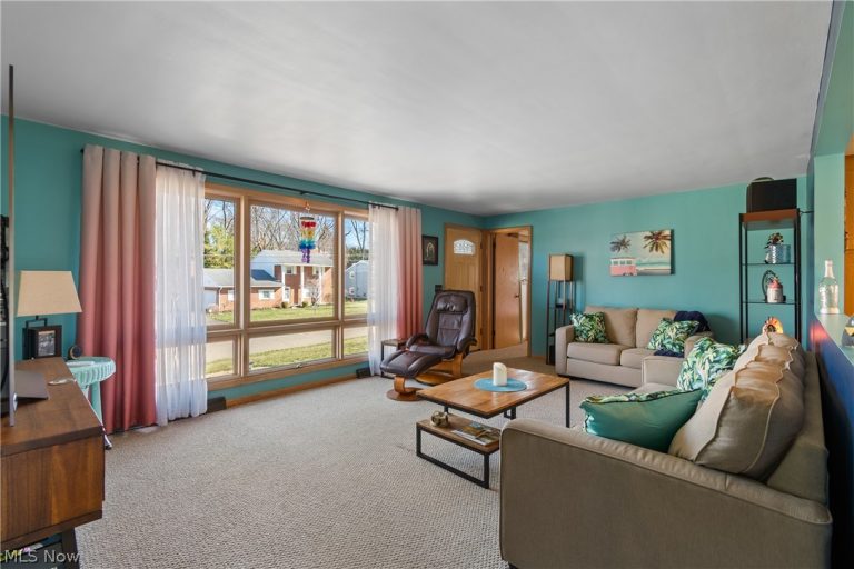 415 Valeside Avenue, Massillon, OH - Photo 6