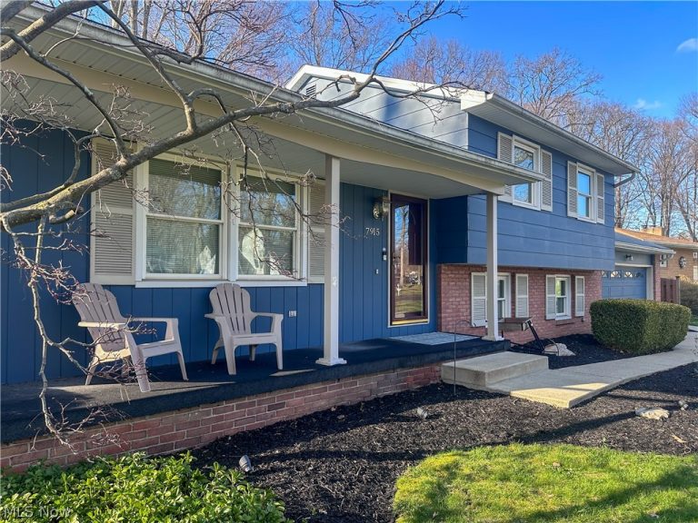 7915 Brookwood Street, Warren, OH - Photo 2