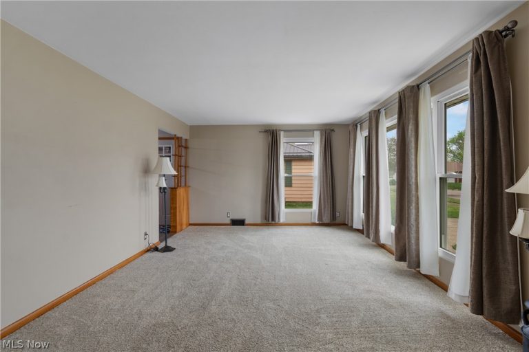 1432 Keuper Boulevard, Massillon, OH - Photo 4