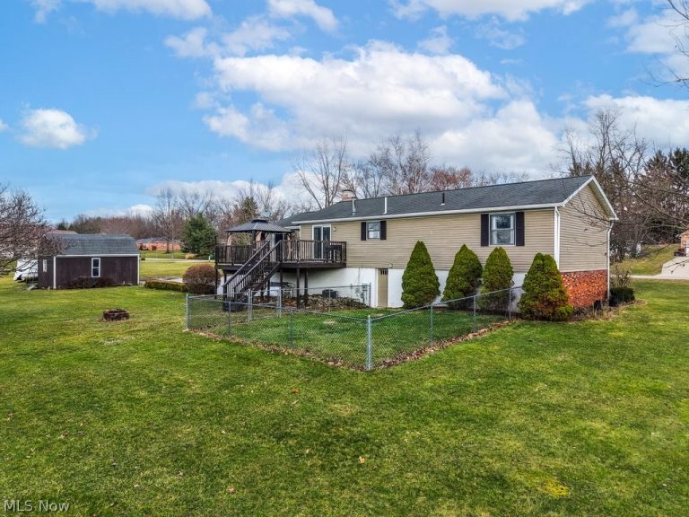 2190 Waterbury Drive, Uniontown, OH - Photo 6