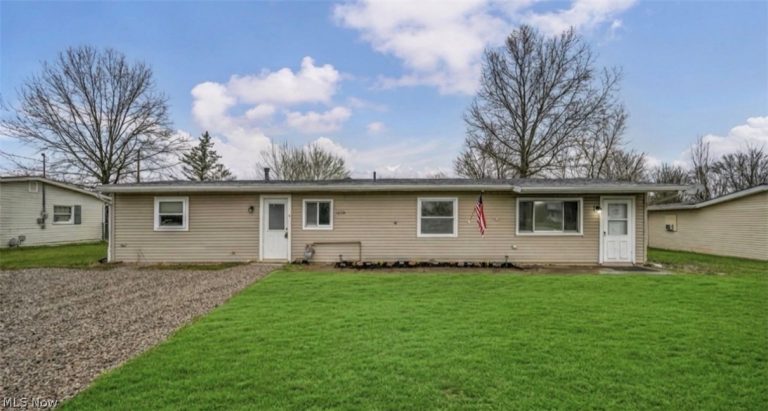 12114 National Drive, Grafton, OH, 44044