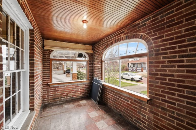 3321 Archmere Avenue, Cleveland, OH - Photo 3